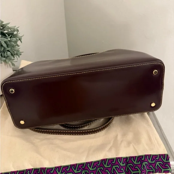 Tory Burch Britten Top Handle Patent Leather
Claret Red - Picture 5 of 8